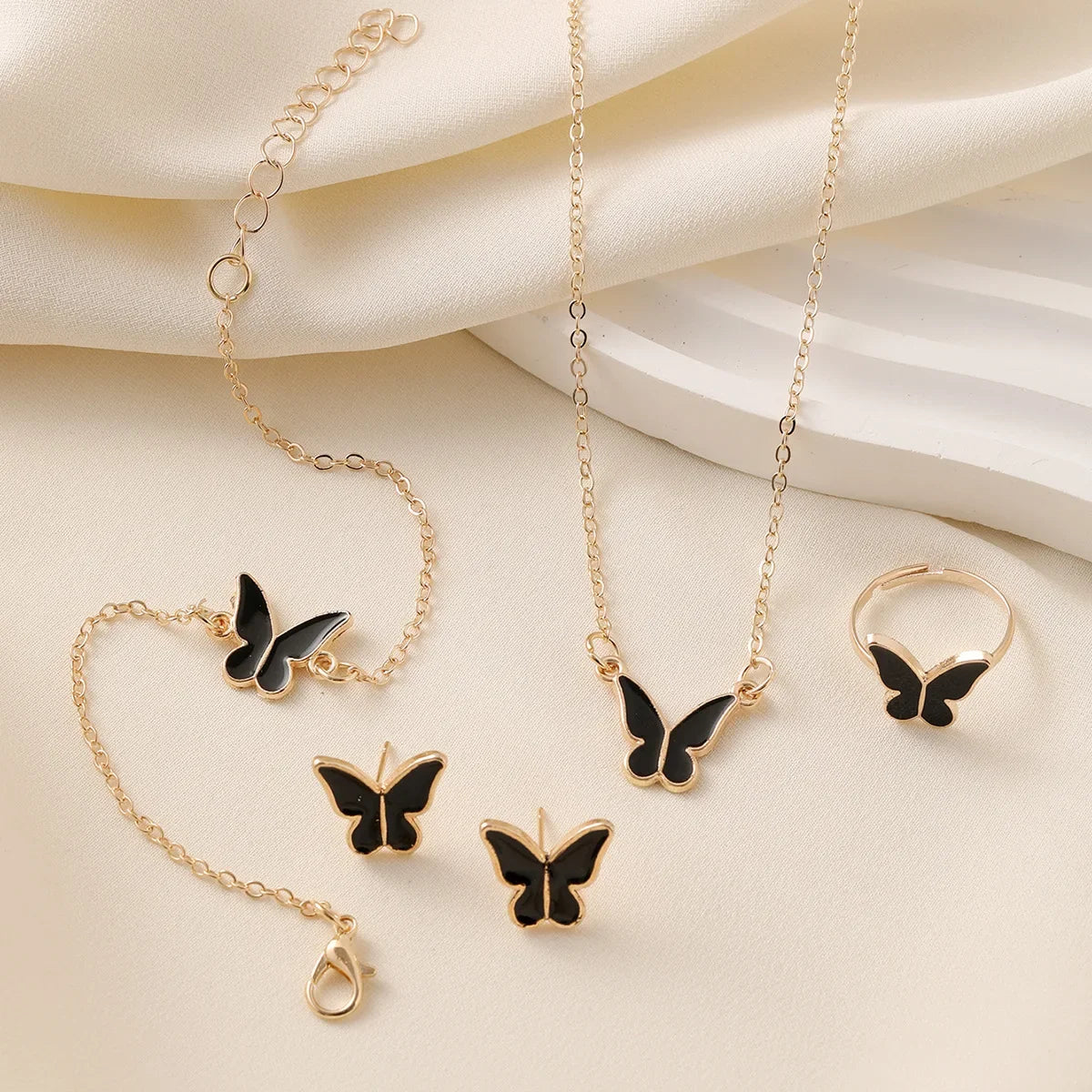 4pcs/Set Sweet Jewelry Set Butterfly Pendant Imitation Pearl Necklace for Women Pearl Earrings Girl Jewellery Women Gift--ANDROMEDA QUINNS | AURELLE'S-ANDROMEDA QUINNS | AURELLE'S